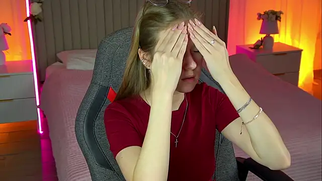 EveMundie online show from 10-28-25, 12:15