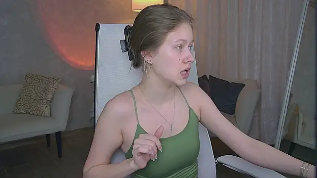 EveMundie online show from 03-15-26, 08:21