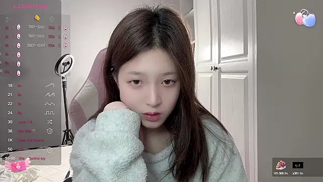 YaYa-521 online show from 03-18-25, 06:39