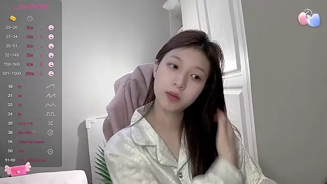 YaYa-521 online show from 02-20-25, 10:48