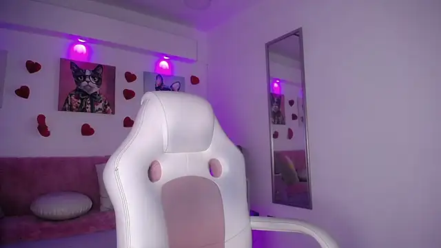 Snapshot of LoreleyNovoa chatting on 02-25-26, 03:29 LoreleyNovoa online show from 02-25-26, 03:29