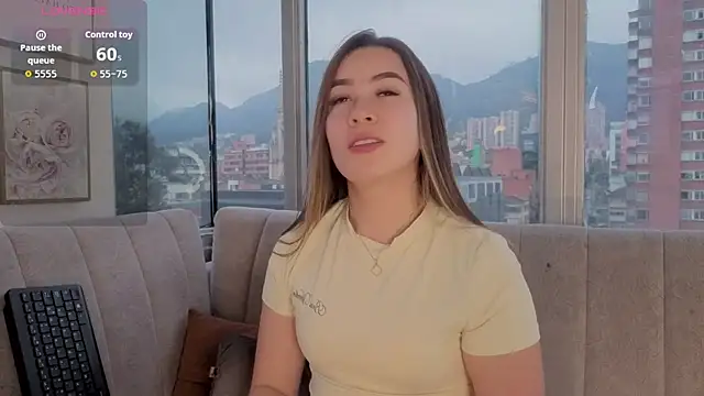 Snapshot of Ivanna_West chatting on 06-08-26, 11:44 Ivanna West online show from 06-08-26, 11:44