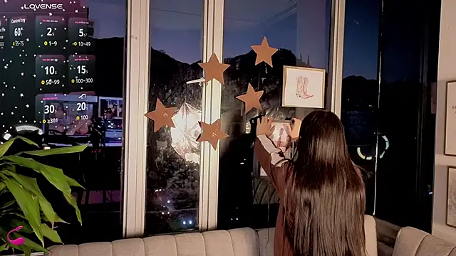 Ivanna West online show from 11-21-25, 10:25