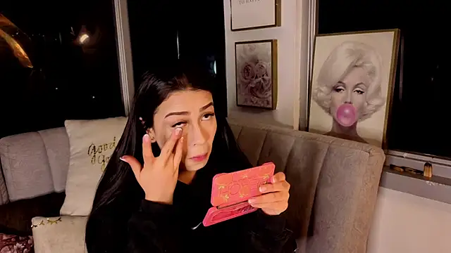 Ivanna West online show from 12-17-25, 10:09