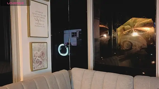 Snapshot of Ivanna_West chatting on 03-03-26, 09:49 Ivanna West online show from 03-03-26, 09:49