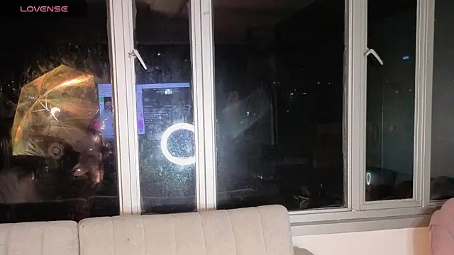 Snapshot of Ivanna_West chatting on 03-11-26, 10:09 Ivanna West online show from 03-11-26, 10:09