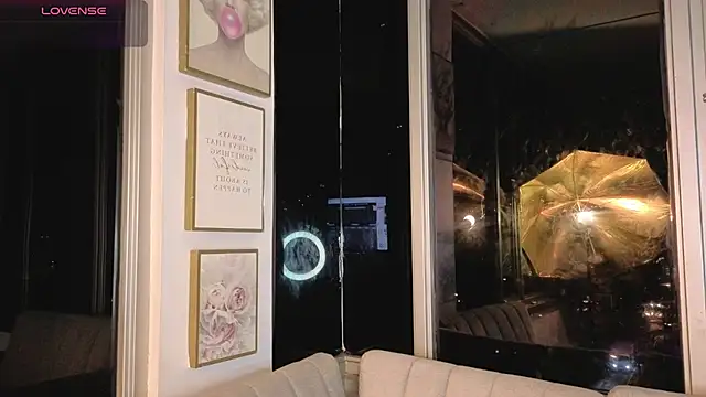 Snapshot of Ivanna_West chatting on 04-09-26, 09:59 Ivanna West online show from 04-09-26, 09:59