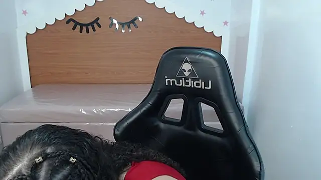 danatella a online show from 10-11-25, 12:50