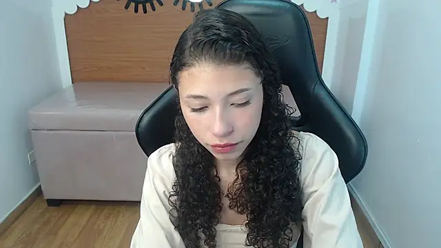 danatella a online show from 11-08-25, 12:52