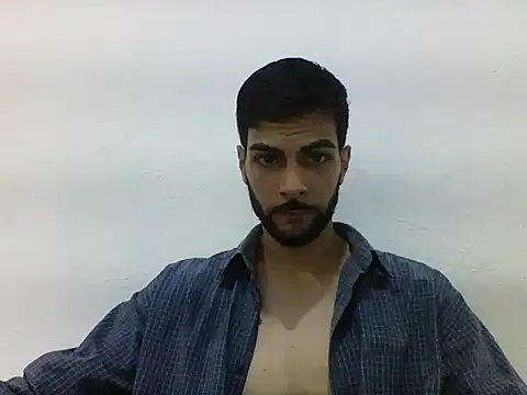 Gabrielteixeira120 online show from 05-10-26, 03:47