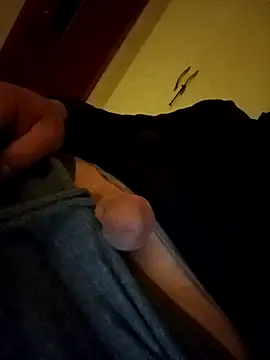 Snapshot of can0n7 chatting on 02-15-25, 06:33 can0n7 online show from 02-15-25, 06:33