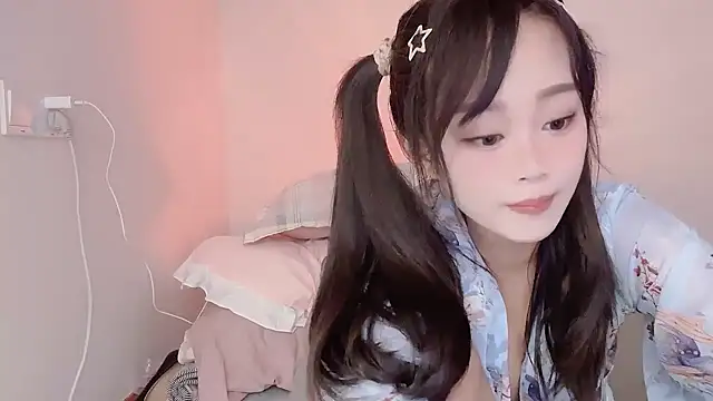Snapshot of yueyue2003 chatting on 02-26-25, 02:16 yueyue2003 online show from 02-26-25, 02:16