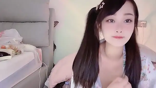 Snapshot of yueyue2003 chatting on 03-21-25, 02:18 yueyue2003 online show from 03-21-25, 02:18