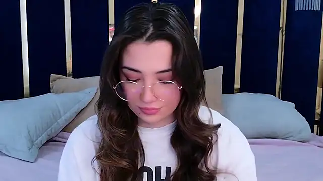 Alice Deleon online show from 11-20-25, 11:44