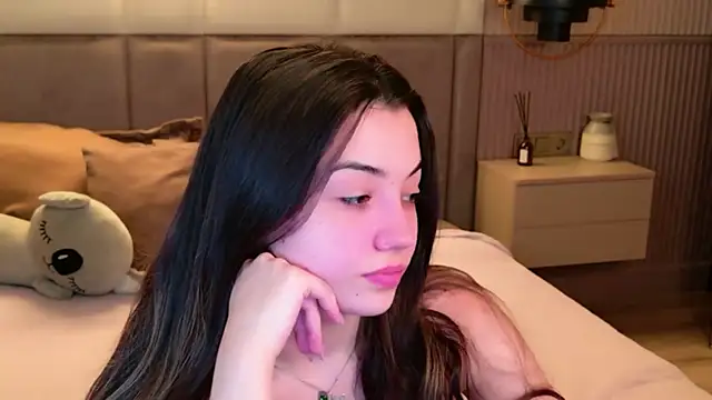 Alice Deleon online show from 11-16-25, 10:53