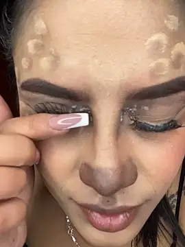 Snapshot of Emily_sharlot chatting on 10-31-25, 02:24 Emily sharlot online show from 10-31-25, 02:24