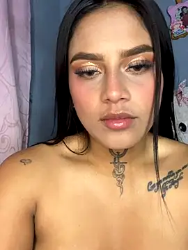 Snapshot of Emily_sharlot chatting on 01-09-26, 06:09 Emily sharlot online show from 01-09-26, 06:09