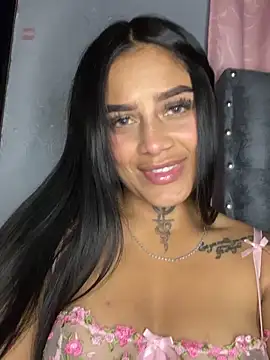 Snapshot of Emily_sharlot chatting on 02-26-26, 04:56 Emily sharlot online show from 02-26-26, 04:56