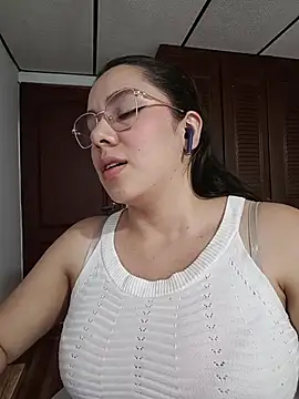 EmmaSulivan online show from 04-09-26, 11:11