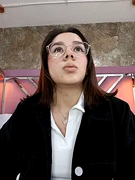 EmmaSulivan online show from 01-05-26, 05:27