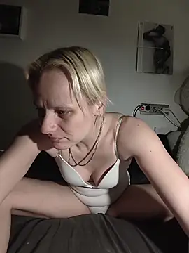 Miss candymandy online show from 02-08-26, 11:46