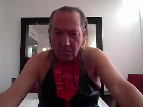 HMStraps01 online show from 09-26-25, 04:36