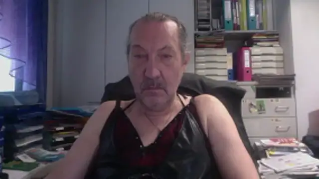 HMStraps01 online show from 01-17-26, 10:52