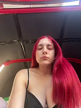 Snapshot of sexymelli18 chatting on 07-10-26, 11:21 sexymelli18 online show from 07-10-26, 11:21