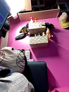 sexymelli18 online show from 12-18-25, 06:34