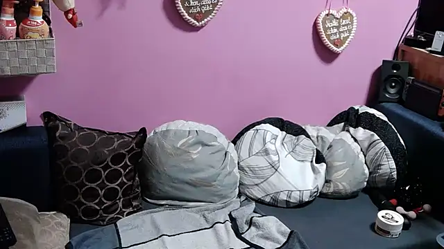 sexymelli18 online show from 02-26-25, 09:42