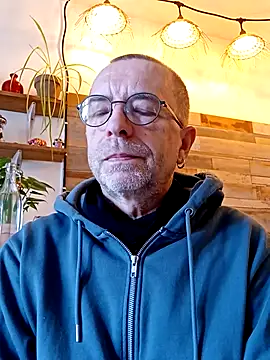 Xavspank2 online show from 02-18-26, 10:01