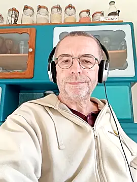 Snapshot of Xavspank2 chatting on 03-29-26, 04:41 Xavspank2 online show from 03-29-26, 04:41