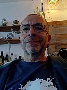 Xavspank2 online show from 10-08-25, 10:06