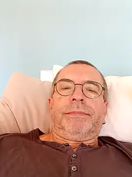 Xavspank2 online show from 09-29-25, 09:27