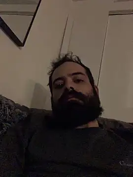 guccititi online show from 12-18-25, 08:12