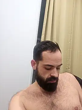 guccititi online show from 11-11-25, 10:10