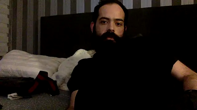 Snapshot of guccititi chatting on 10-01-25, 02:38 guccititi online show from 10-01-25, 02:38