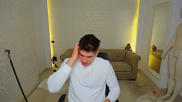 MaxKaiden online show from 11-12-25, 05:44