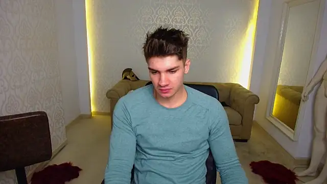 MaxKaiden online show from 01-18-26, 06:17