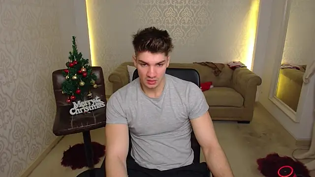 MaxKaiden online show from 12-19-25, 06:05