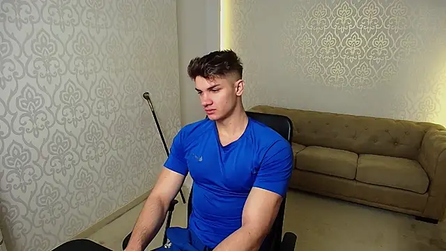 MaxKaiden online show from 11-20-25, 05:52