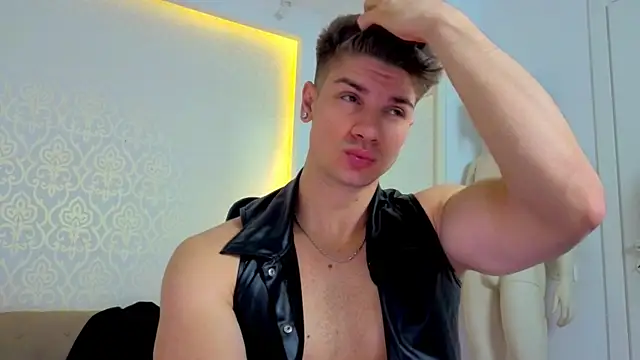 Snapshot of MaxKaiden chatting on 04-30-26, 04:52 MaxKaiden online show from 04-30-26, 04:52