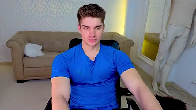 Snapshot of MaxKaiden chatting on 05-25-26, 05:51 MaxKaiden online show from 05-25-26, 05:51