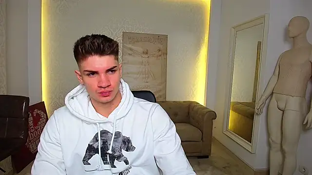 MaxKaiden online show from 10-16-25, 04:43