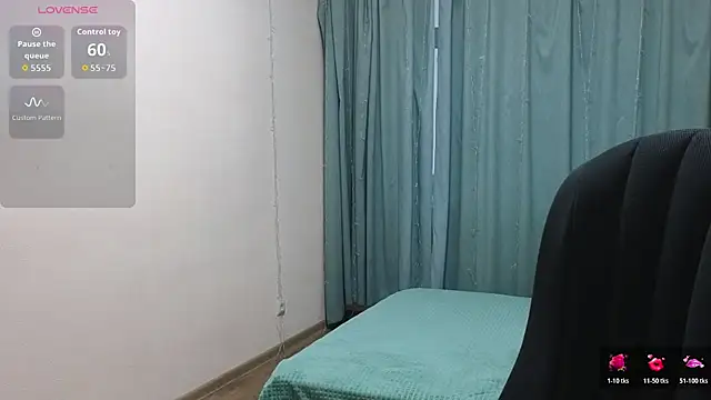 Sandra Snowflake online show from 11-29-25, 12:05