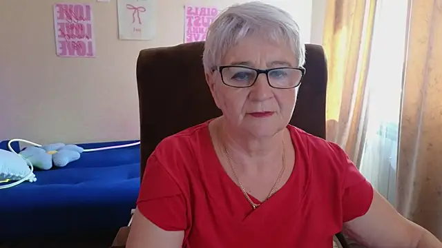 Snapshot of Sandra_Snowflake chatting on 06-12-26, 12:14 Sandra Snowflake online show from 06-12-26, 12:14