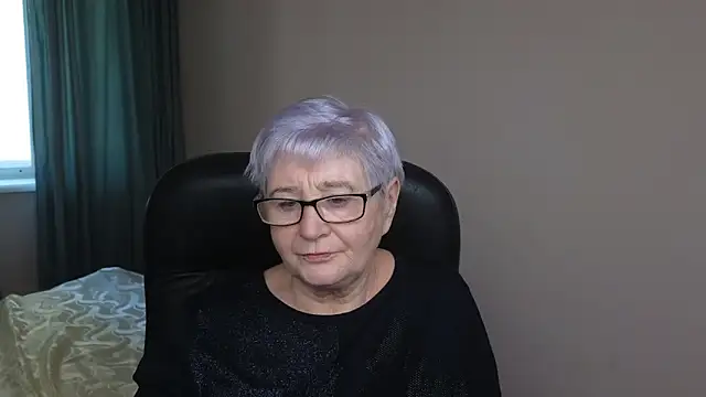 Sandra Snowflake online show from 02-17-25, 10:40