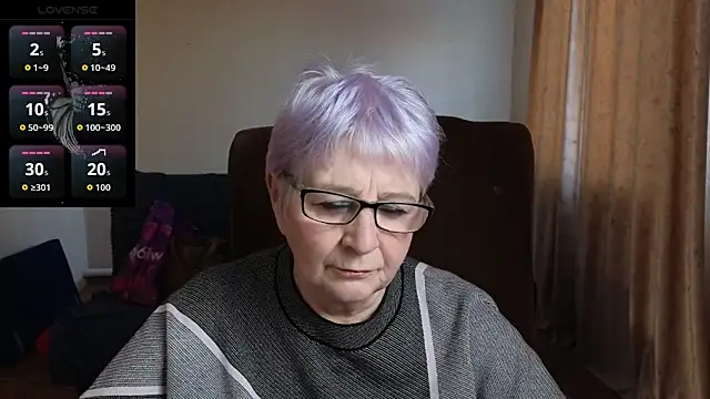Sandra Snowflake online show from 03-24-26, 04:01