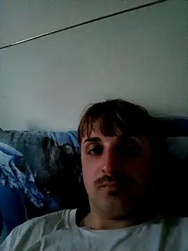 Snapshot of Eusuntnoulgigolo chatting on 03-13-25, 06:12 Eusuntnoulgigolo online show from 03-13-25, 06:12