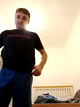 Eusuntnoulgigolo online show from 02-18-26, 06:37